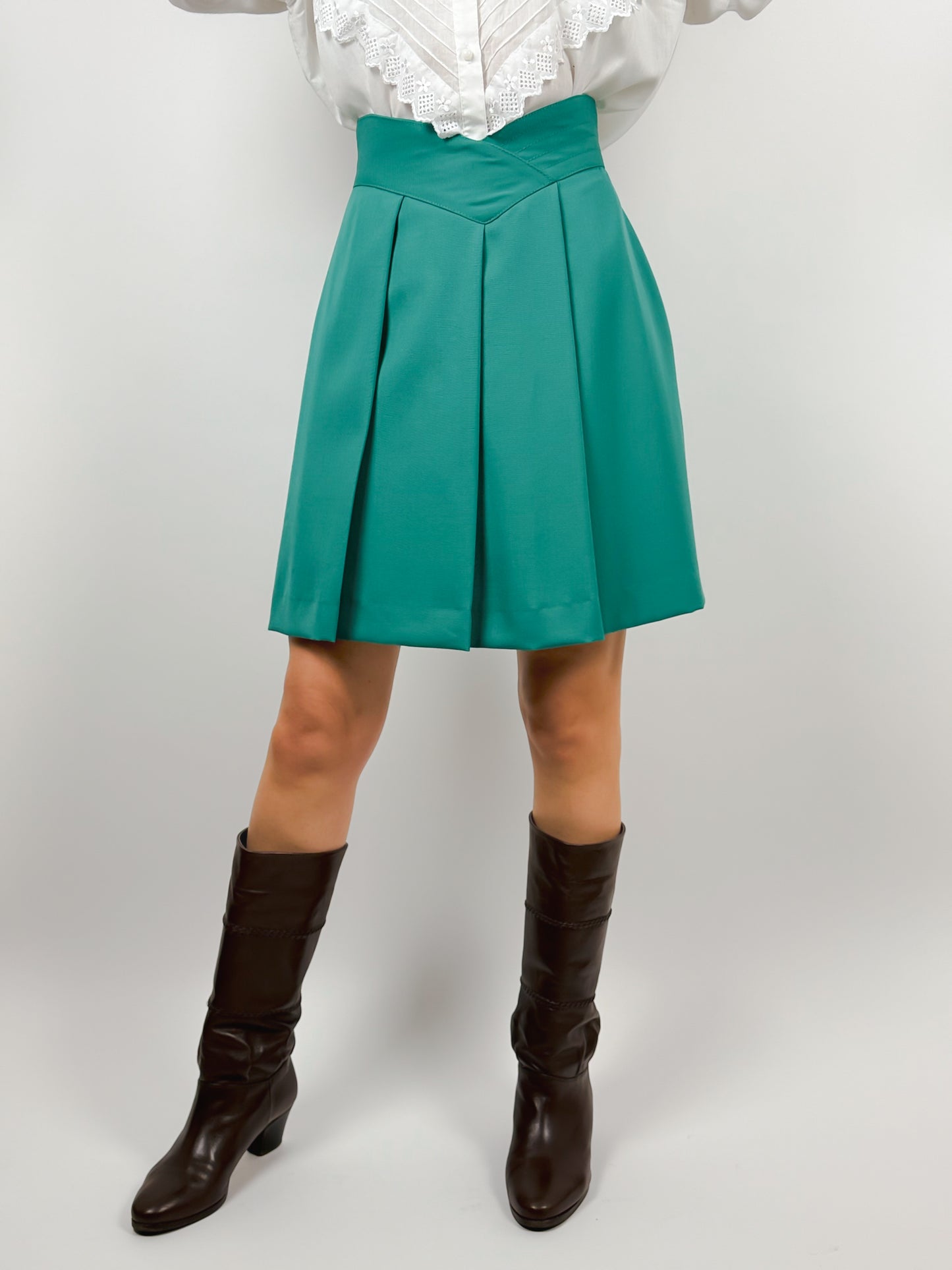 TURQUOISE PLEATED SKIRT