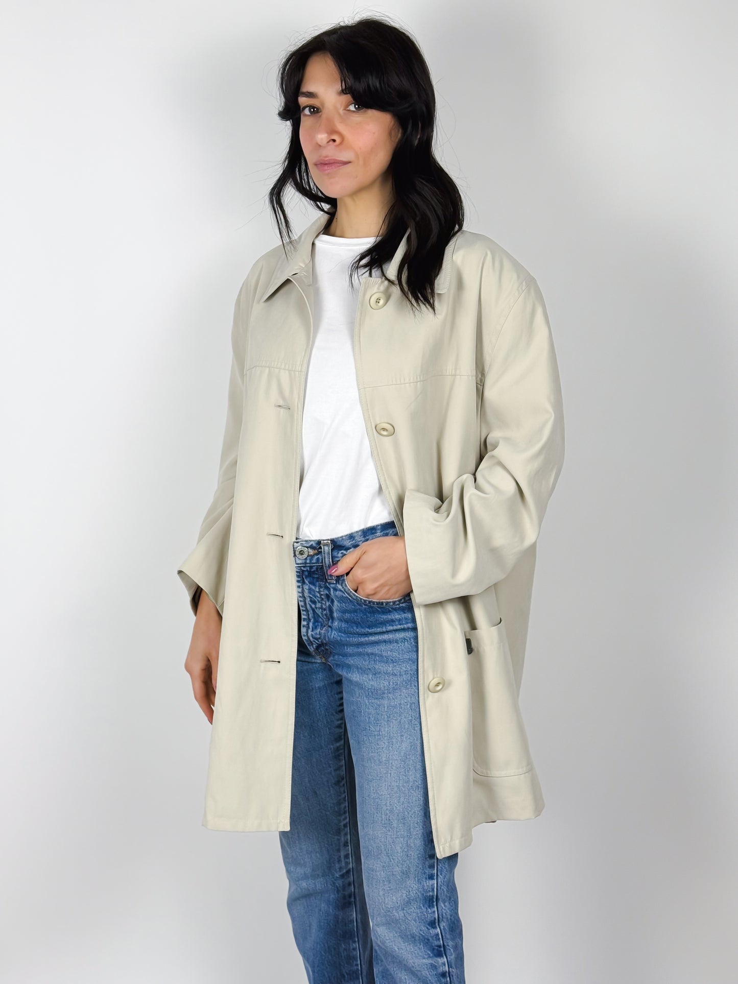 TRENCH BEIGE CORTO