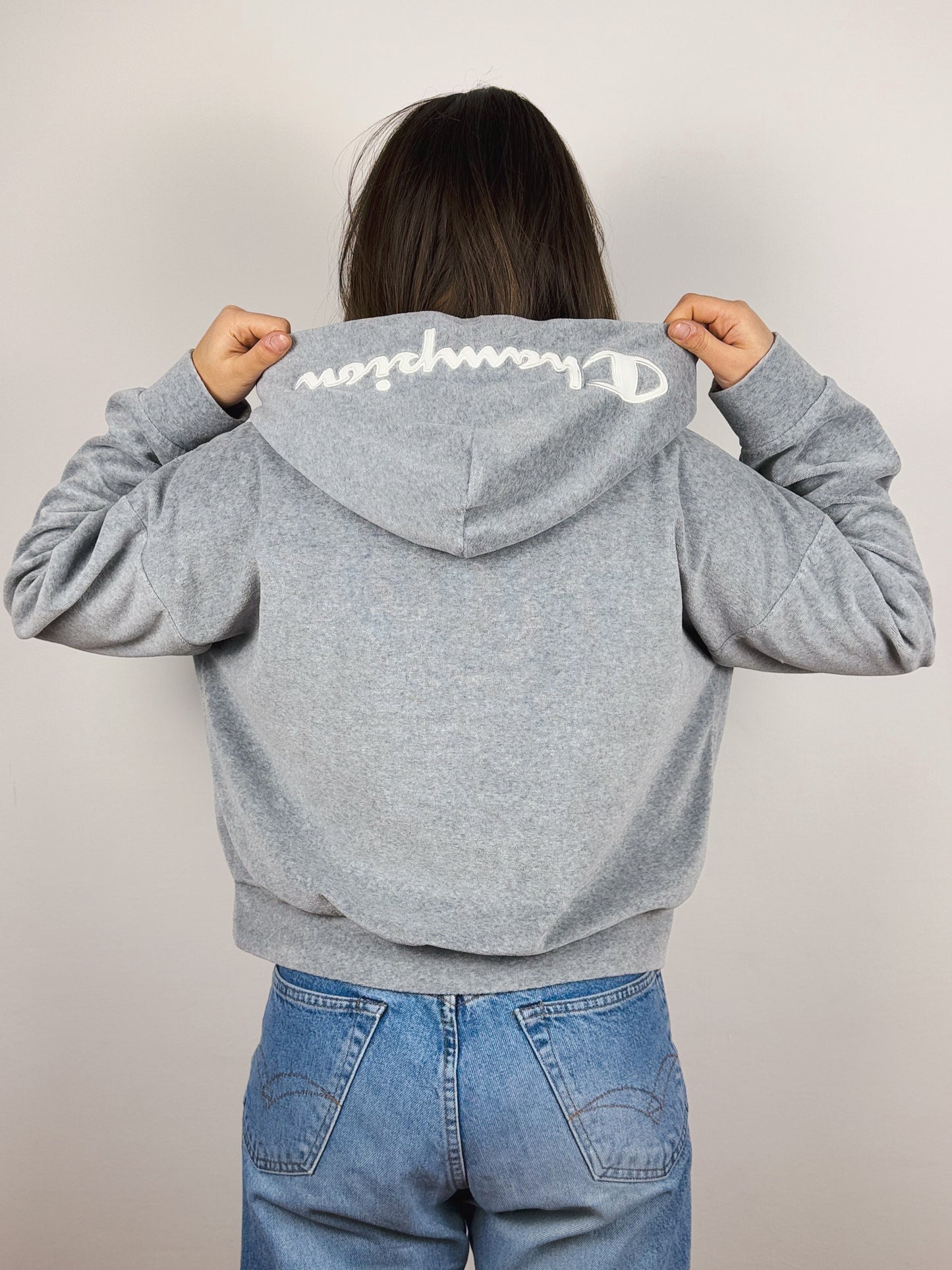 CHAMPION CHENILLE CROP SWEATSHIRT