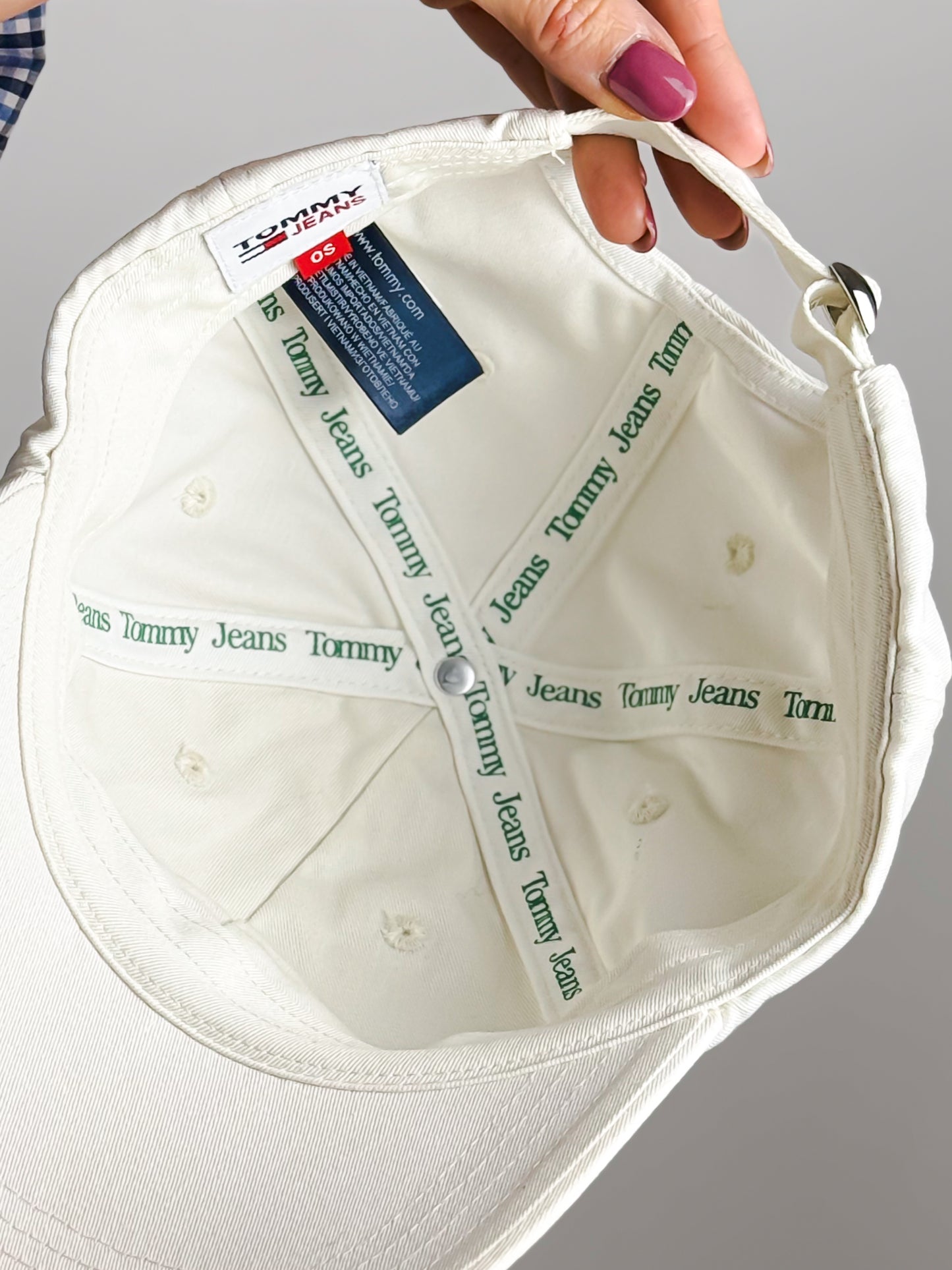 CAPPELLO CON VISIERA TOMMY HILFIGER BIANCO IN COTONE