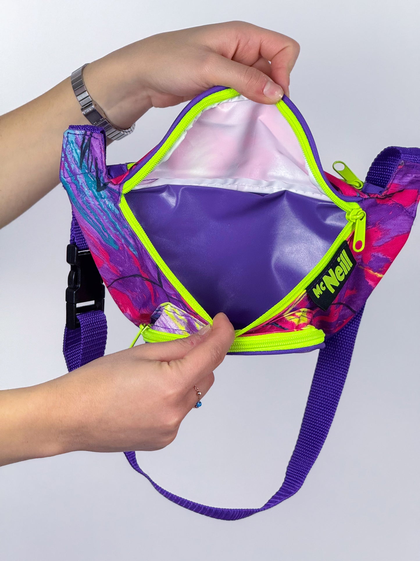 Marsupio Vintage Anni '90 - Icona dello Streetwear