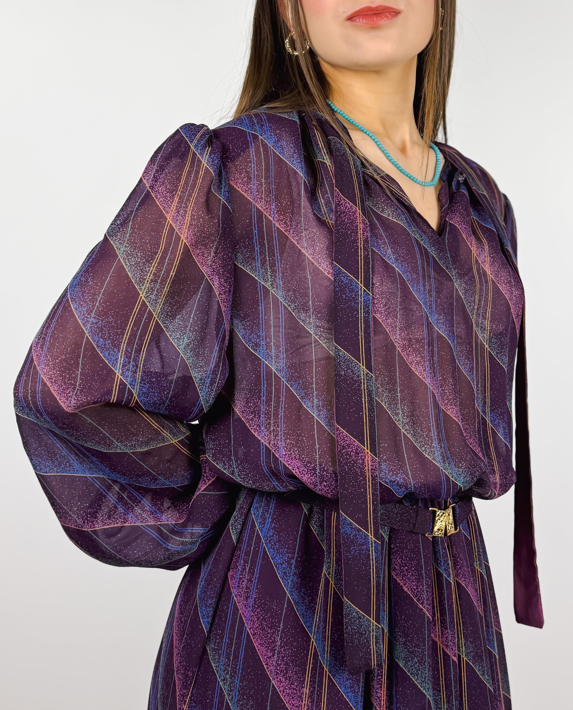 DETTAGLIO ABITO VINTAGE