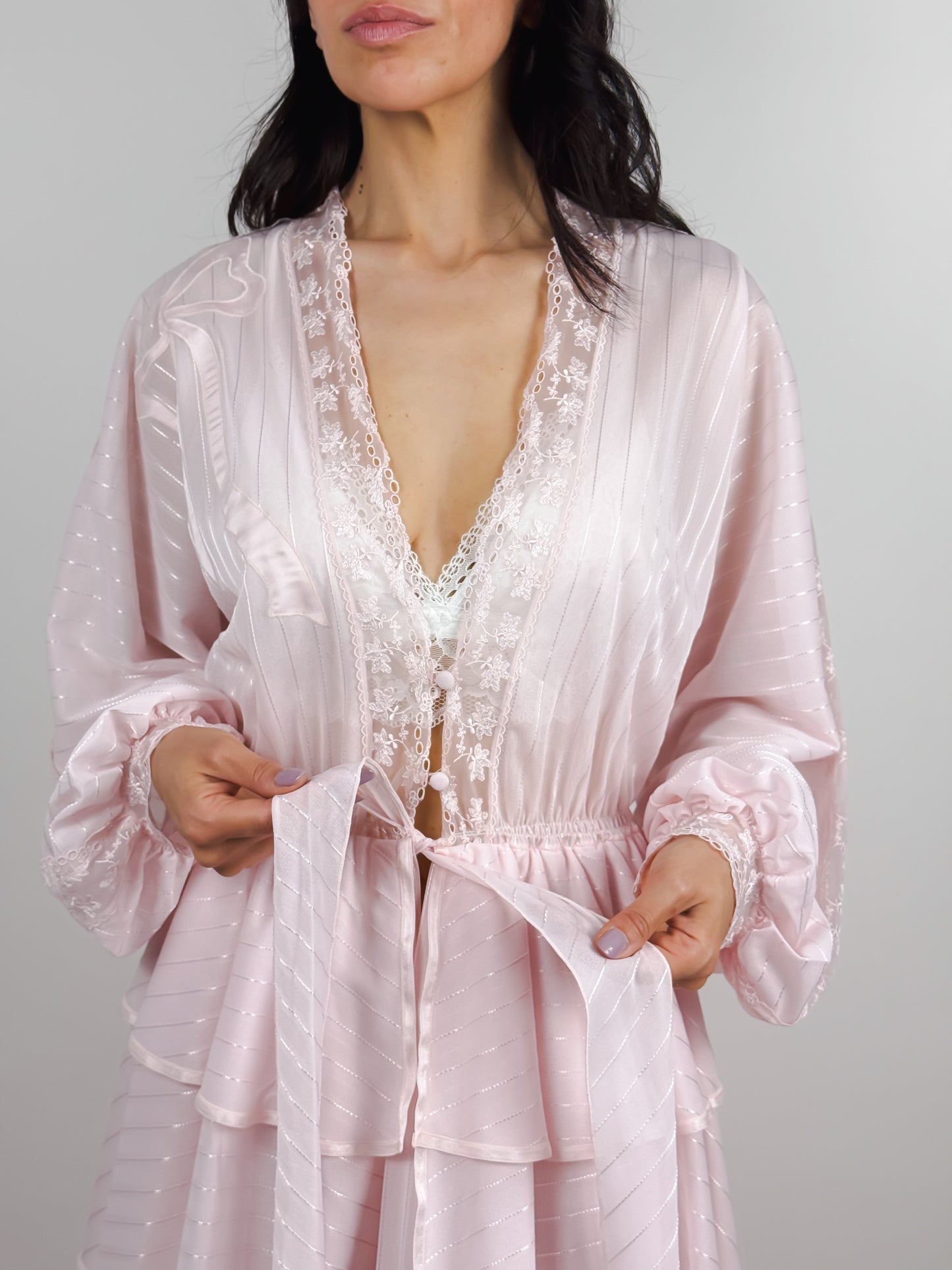 VESTAGLIA ROMANTICA VINTAGE CON PIZZO E RICAMI