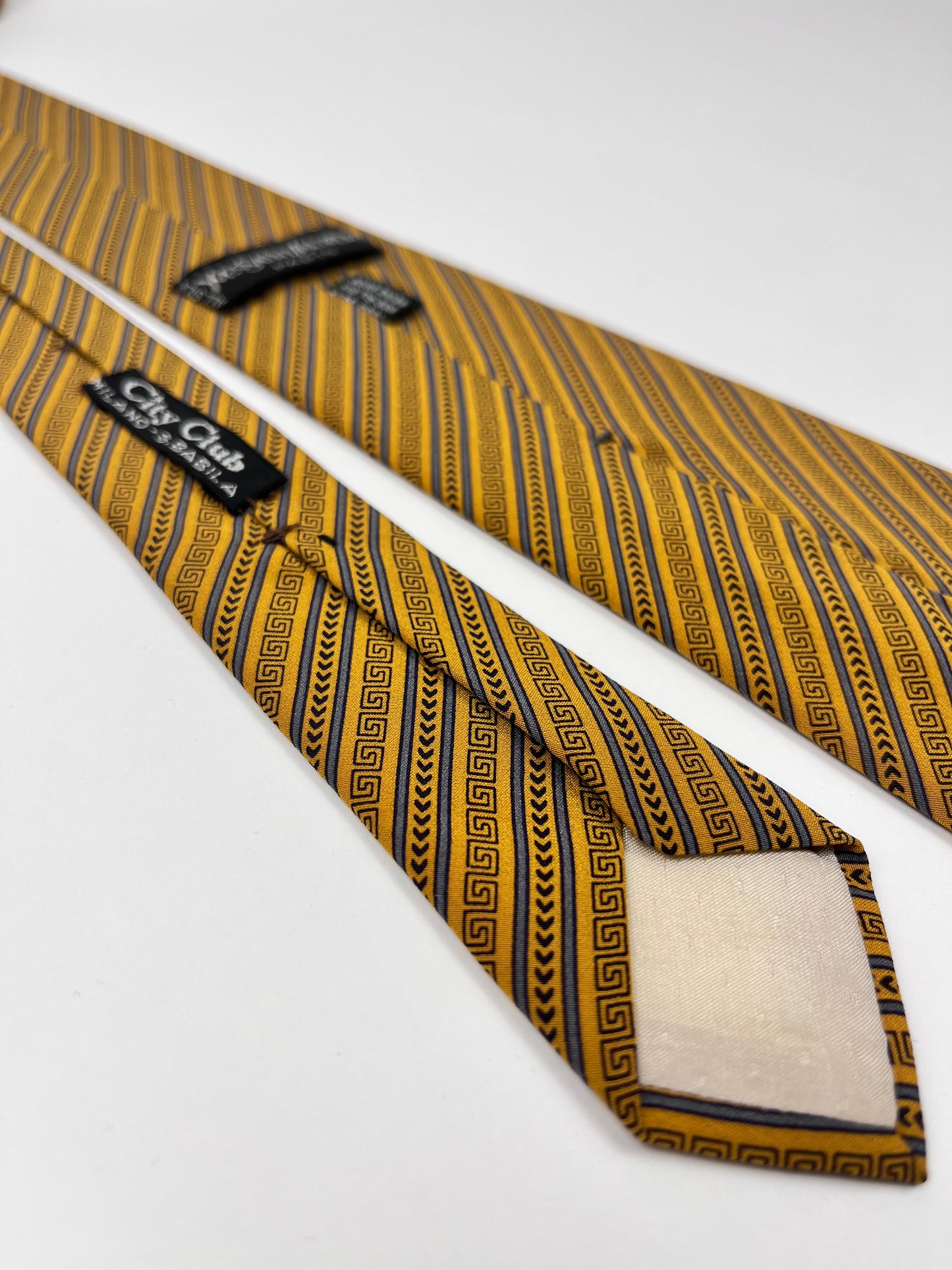 Cravatta Yves Saint Laurent Vintage Seta Made in Italy