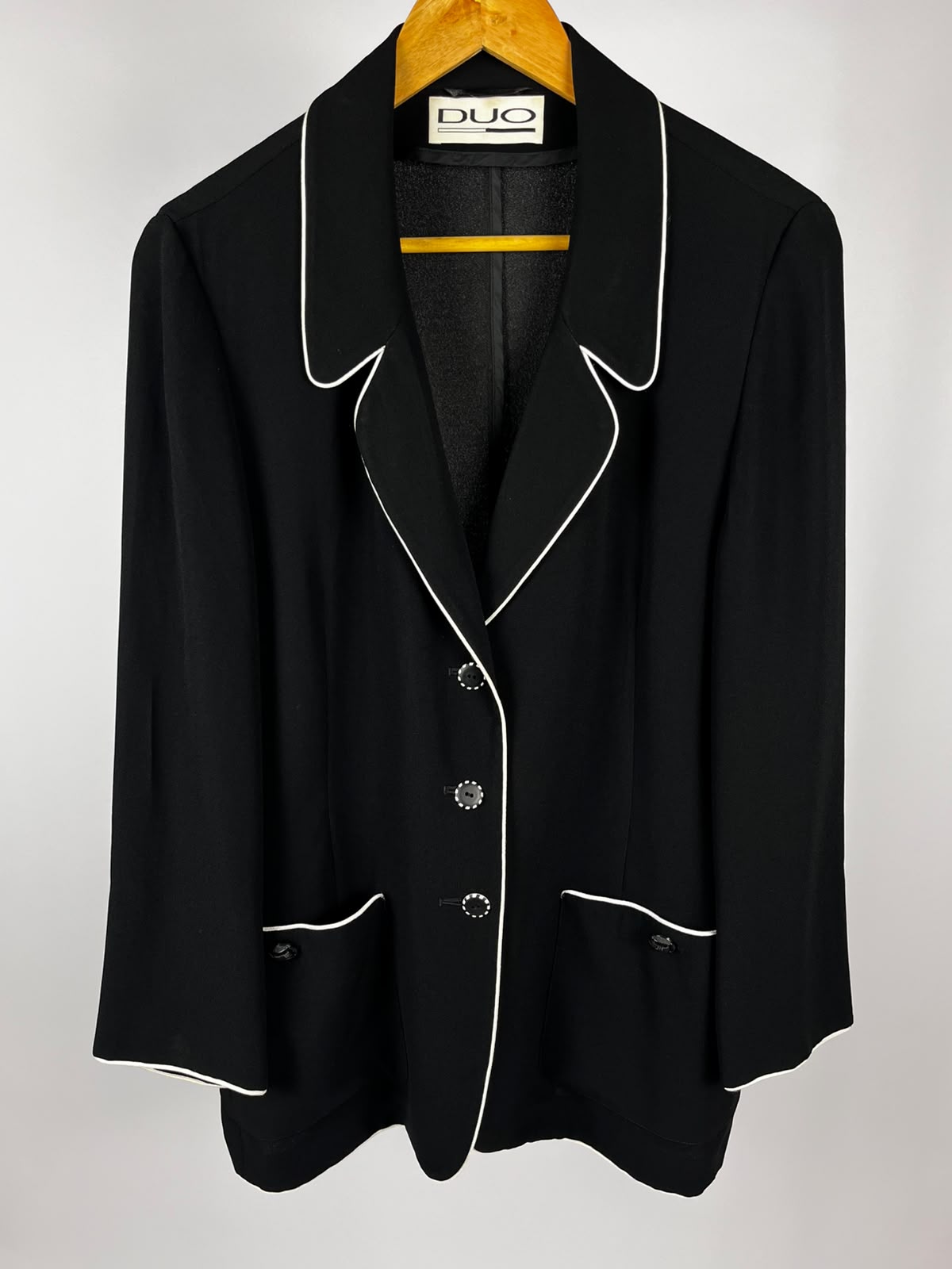 Giacca Vintage DUO Fine Anni ’80 Nera con Profilature Bianche
