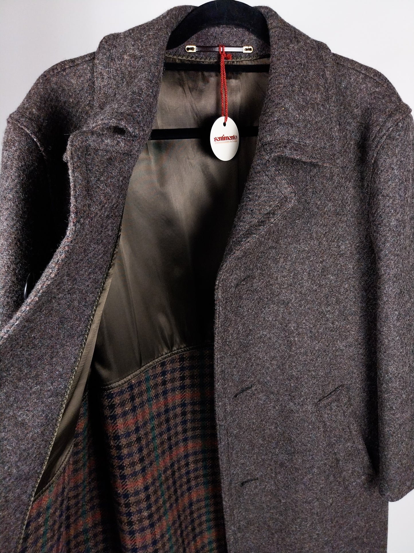 Cappotto vintage in lana vergine con fodera a quadri