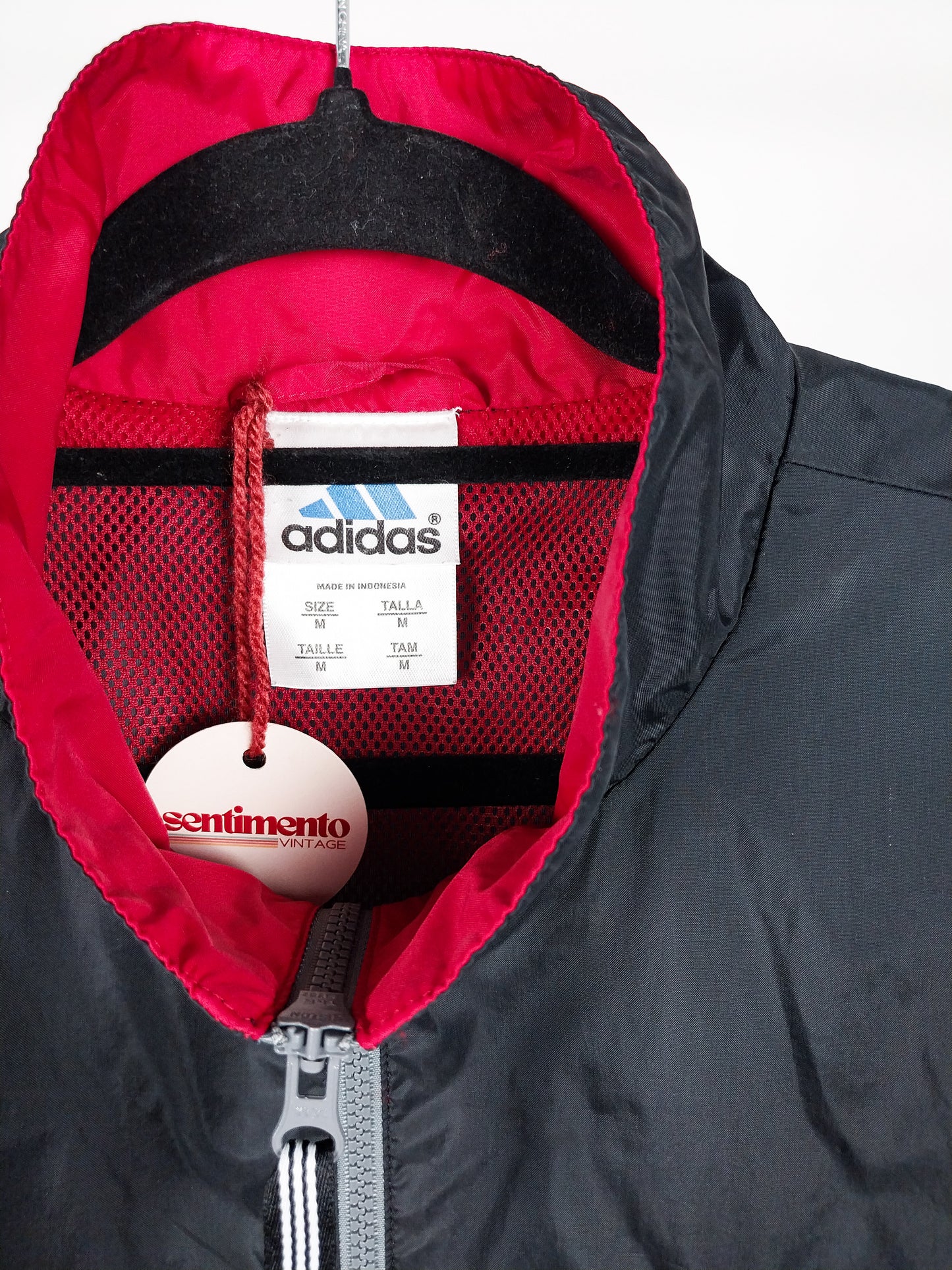 Giacca Vintage Adidas Windbreaker Nero/Grigio con Interno Rosso – Taglia M
