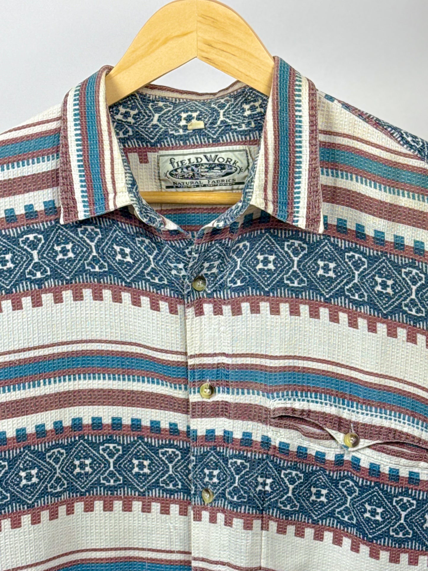 Camicia vintage anni '90 fantasia azteca – Beige, celeste e marrone