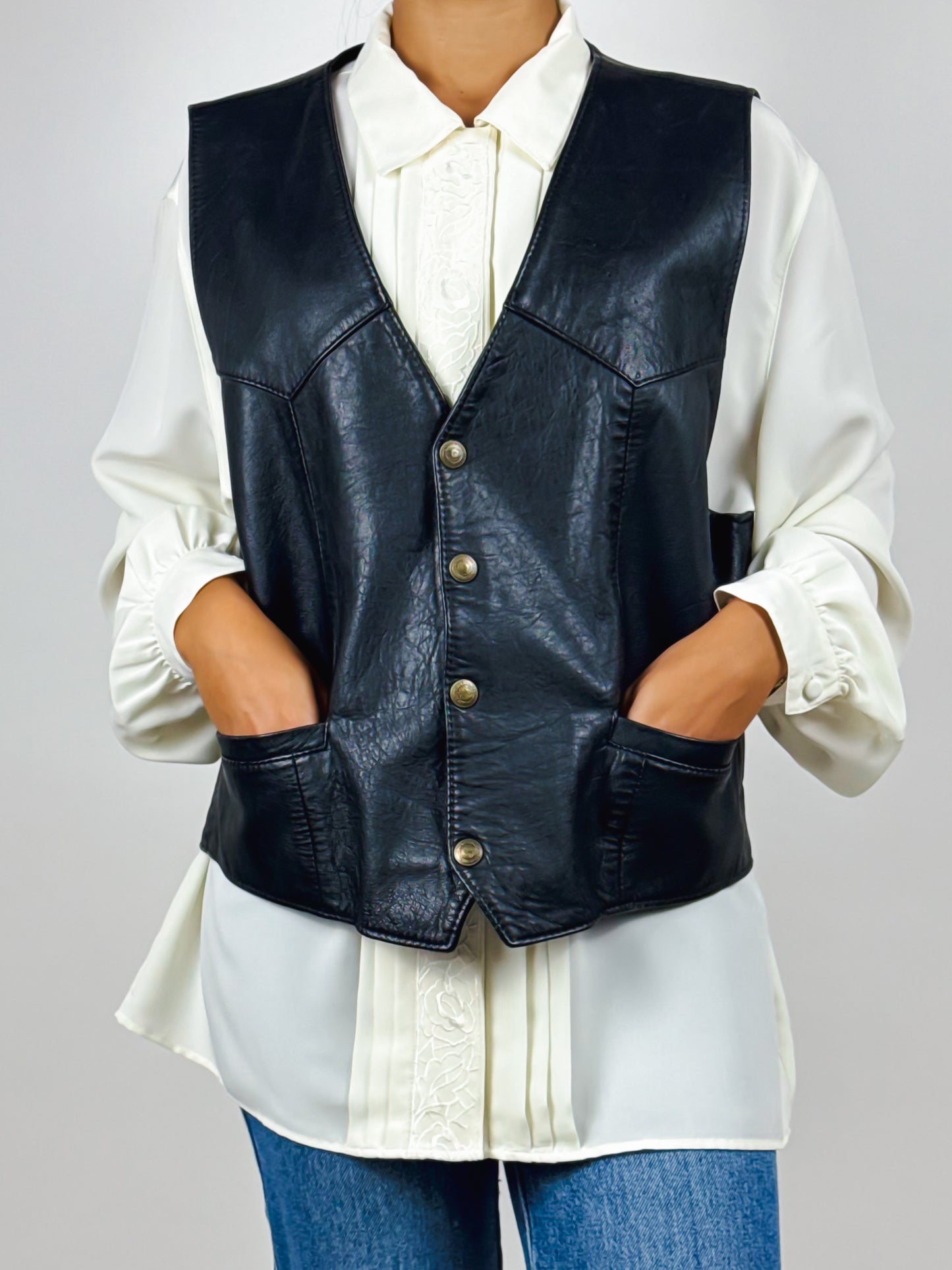 Gilet vintage in vera pelle nera – Made in Italy