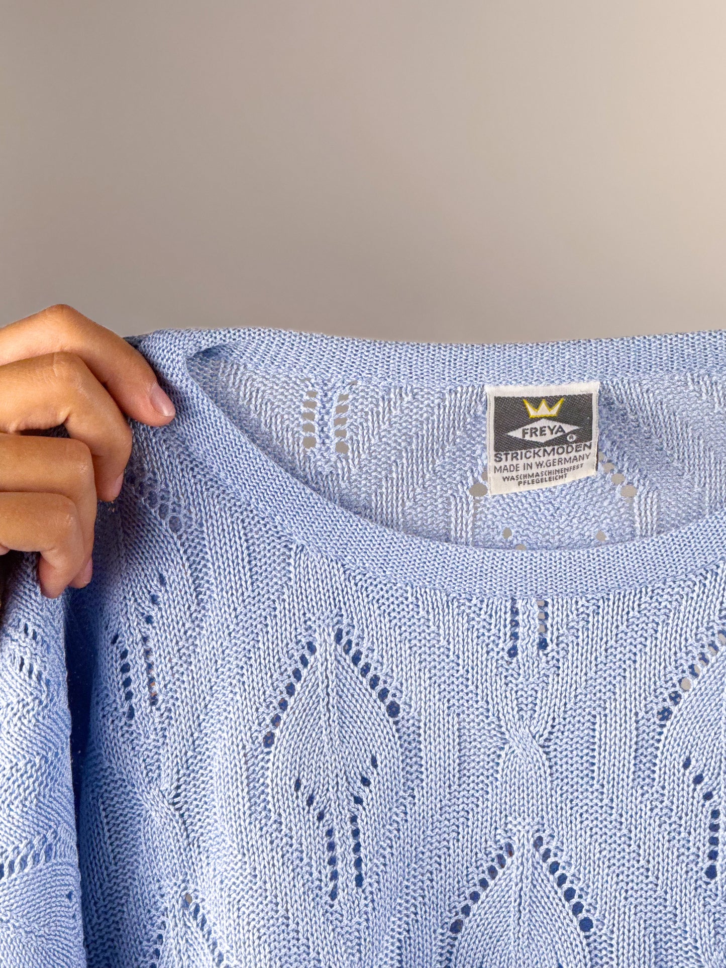 Maglioncino Vintage Traforato Celeste - Made in West Germany Anni '80