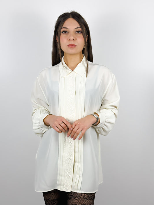 CREAM SHIRT WITH EMBROIDERY
