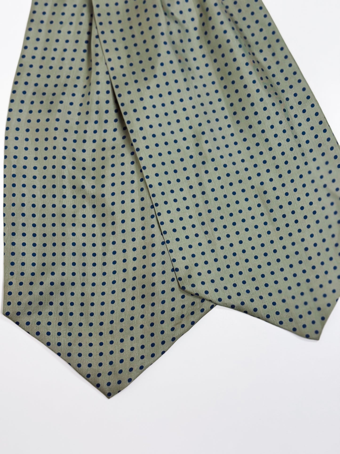 Ascot vintage in pura seta