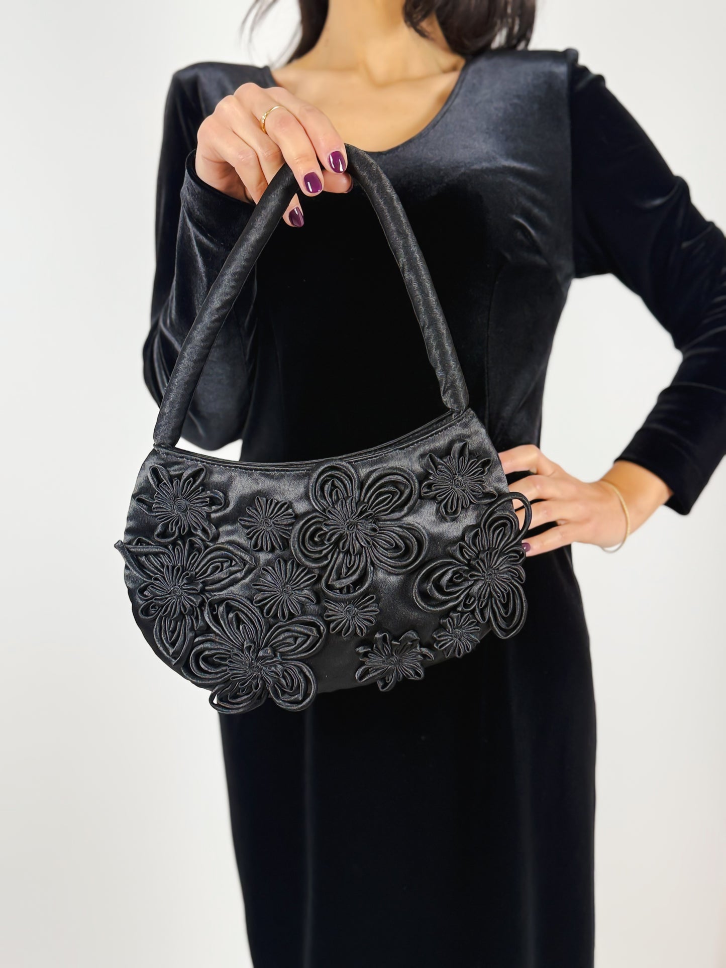 BLACK BAG WITH FLOWERS