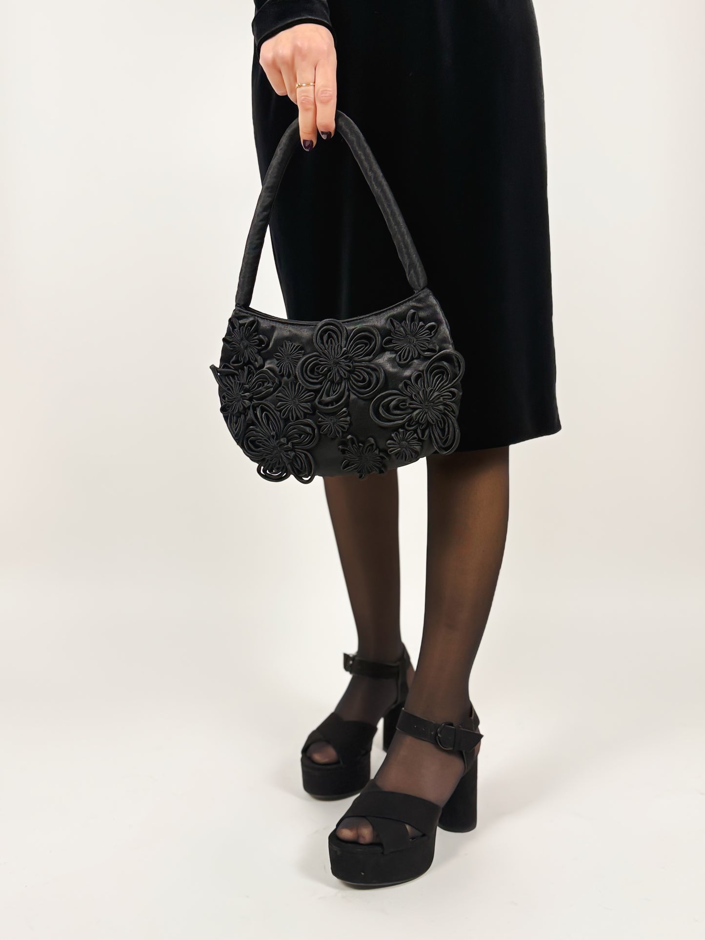 BLACK BAG WITH FLOWERS