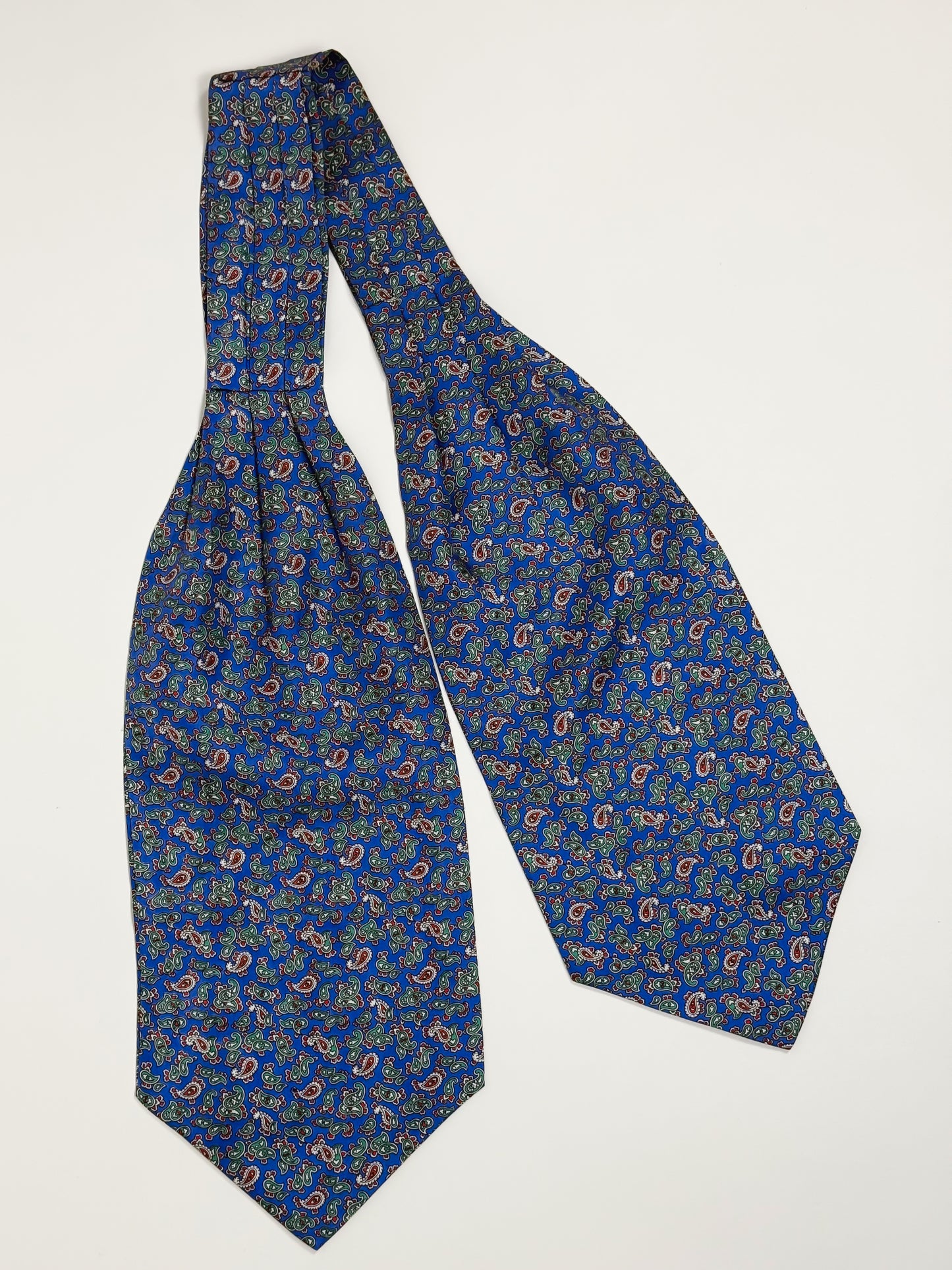 Ascot vintage in seta fantasia paisley