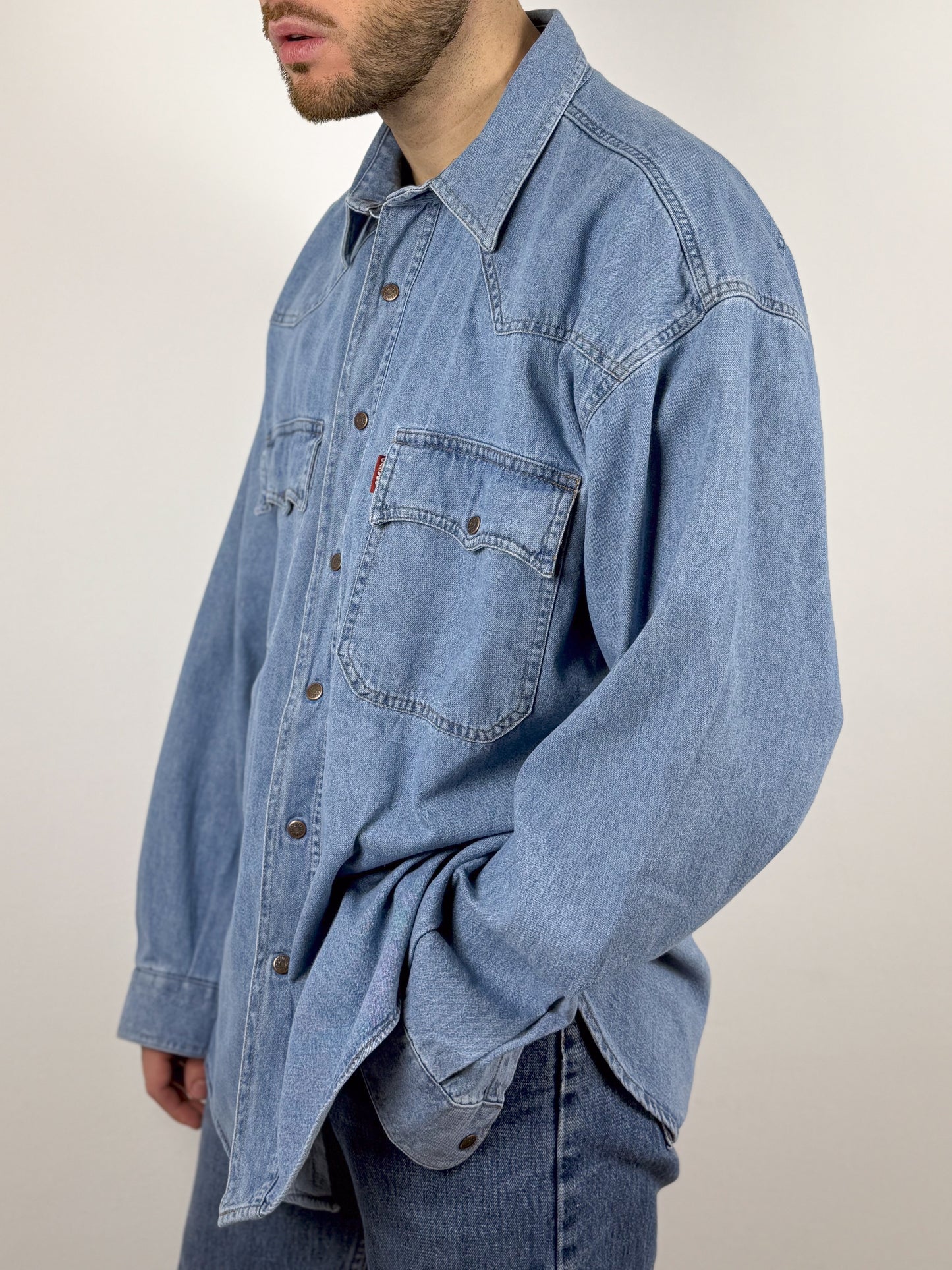CASUCCI LIGHT WASH JEANS SHIRT
