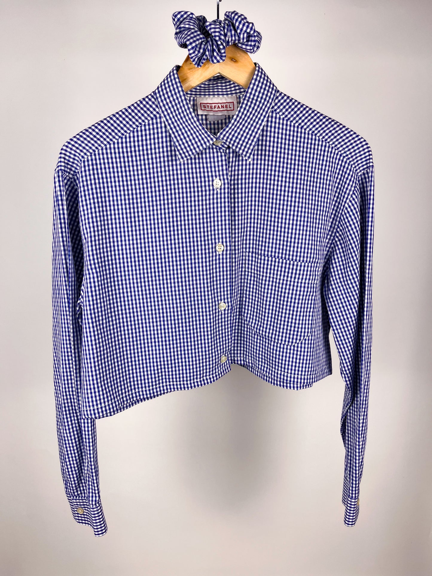 Camicia crop vintage Stefanel a quadretti con scrunchie
