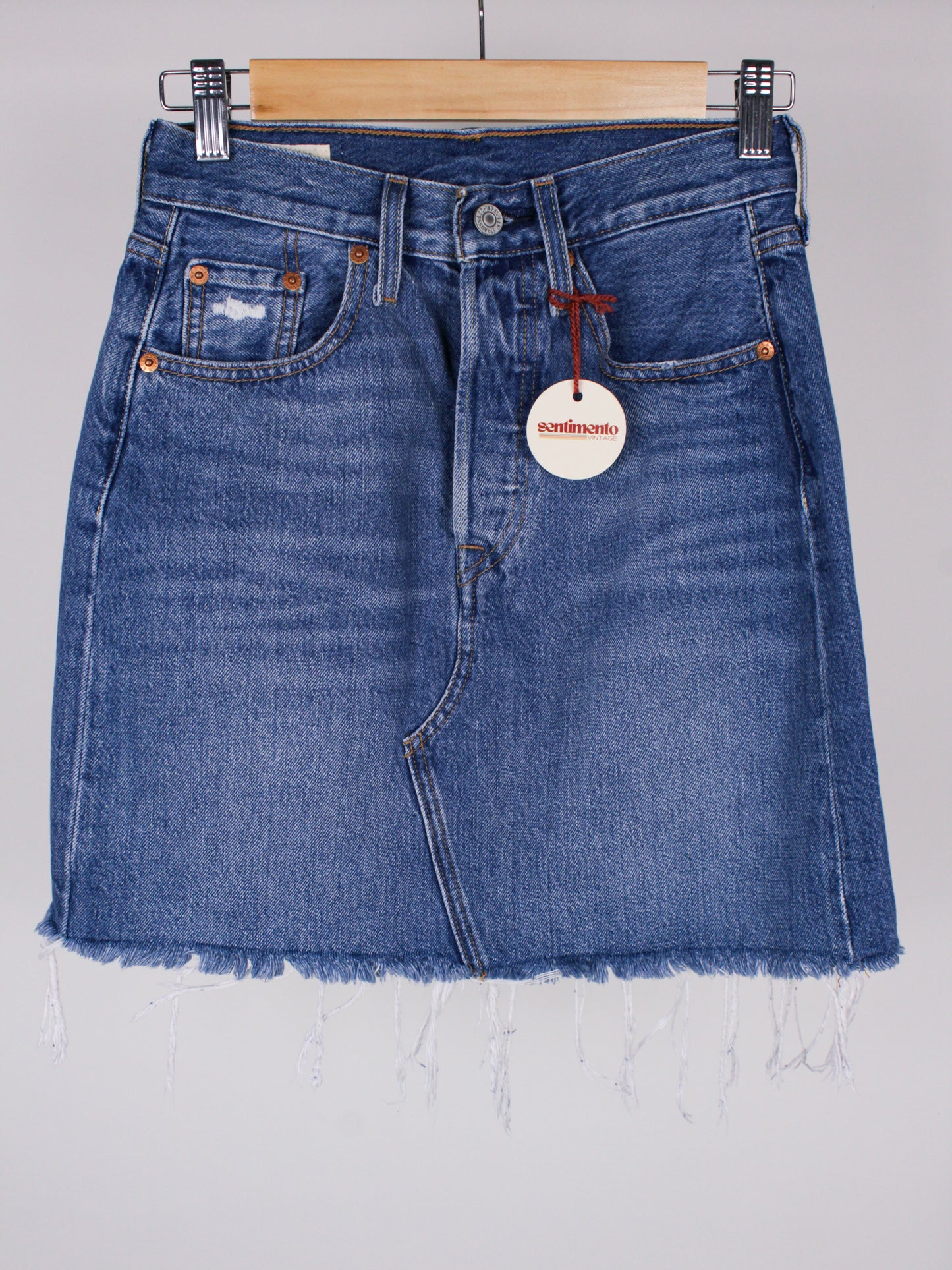 Gonna Levi's in Denim con Orlo Sfrangiato
