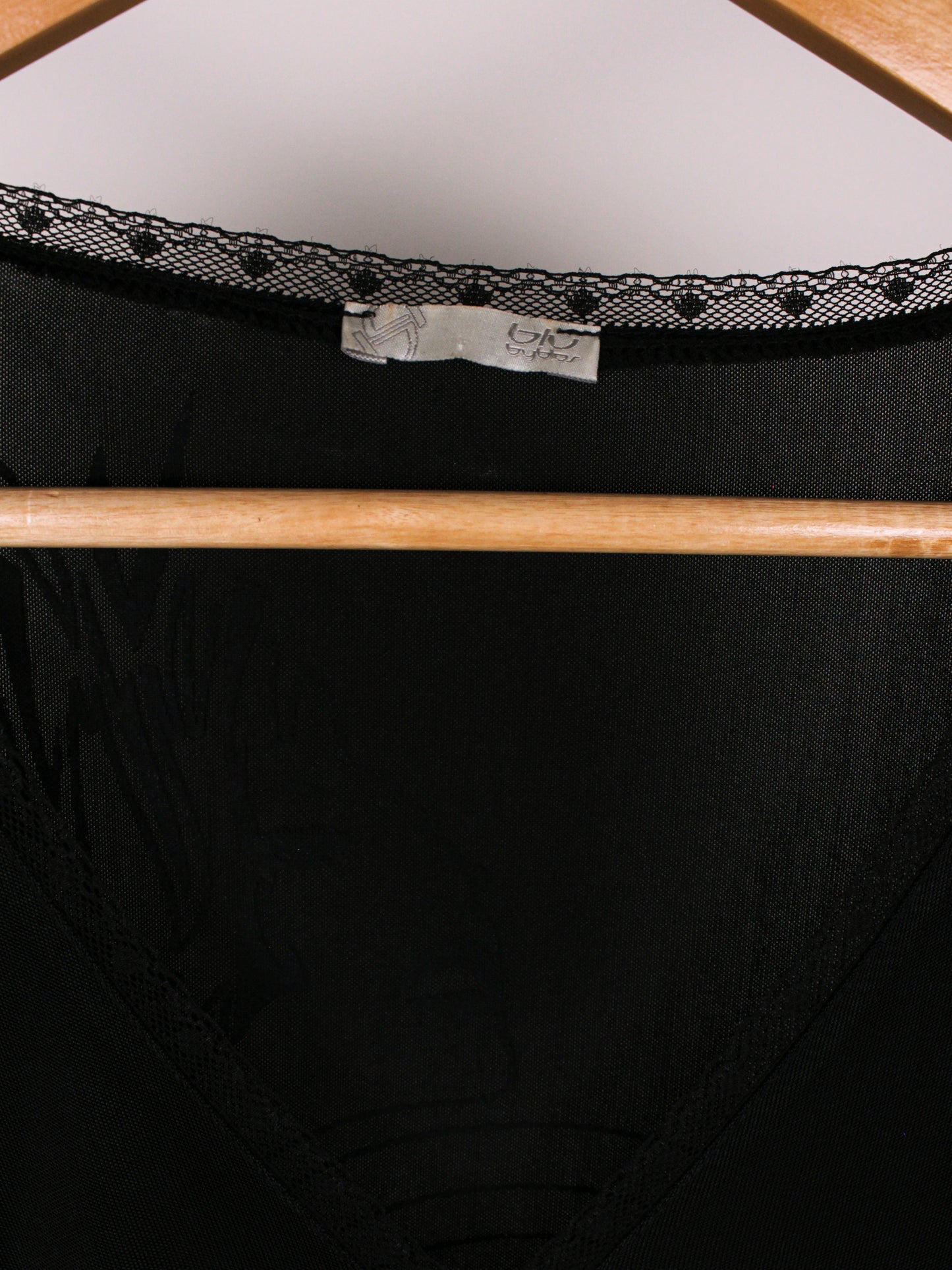 Maglia Vintage Nera BYBLOS – Y2K