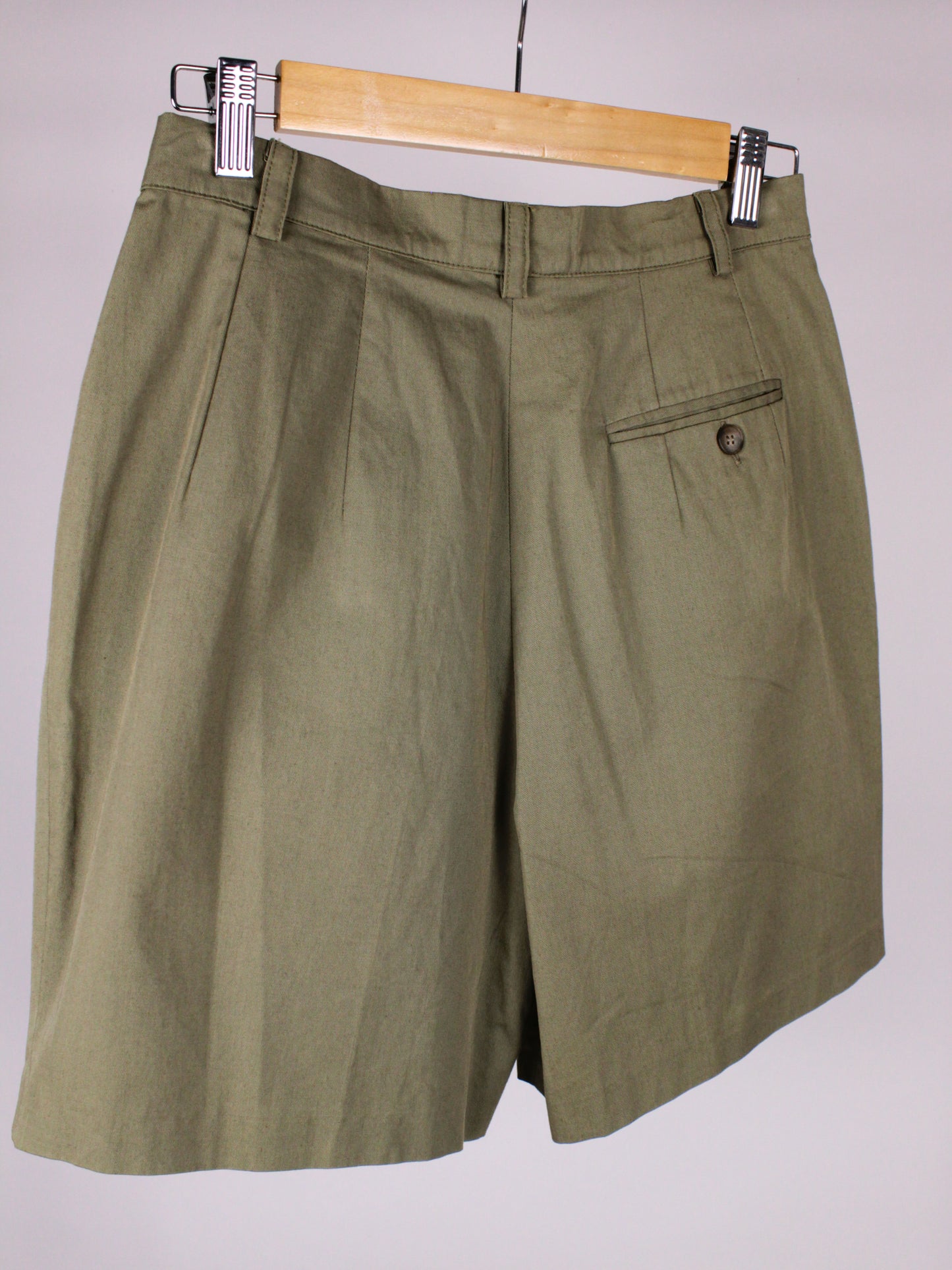 Bermuda vintage in cotone verde oliva con pinces – anni '90