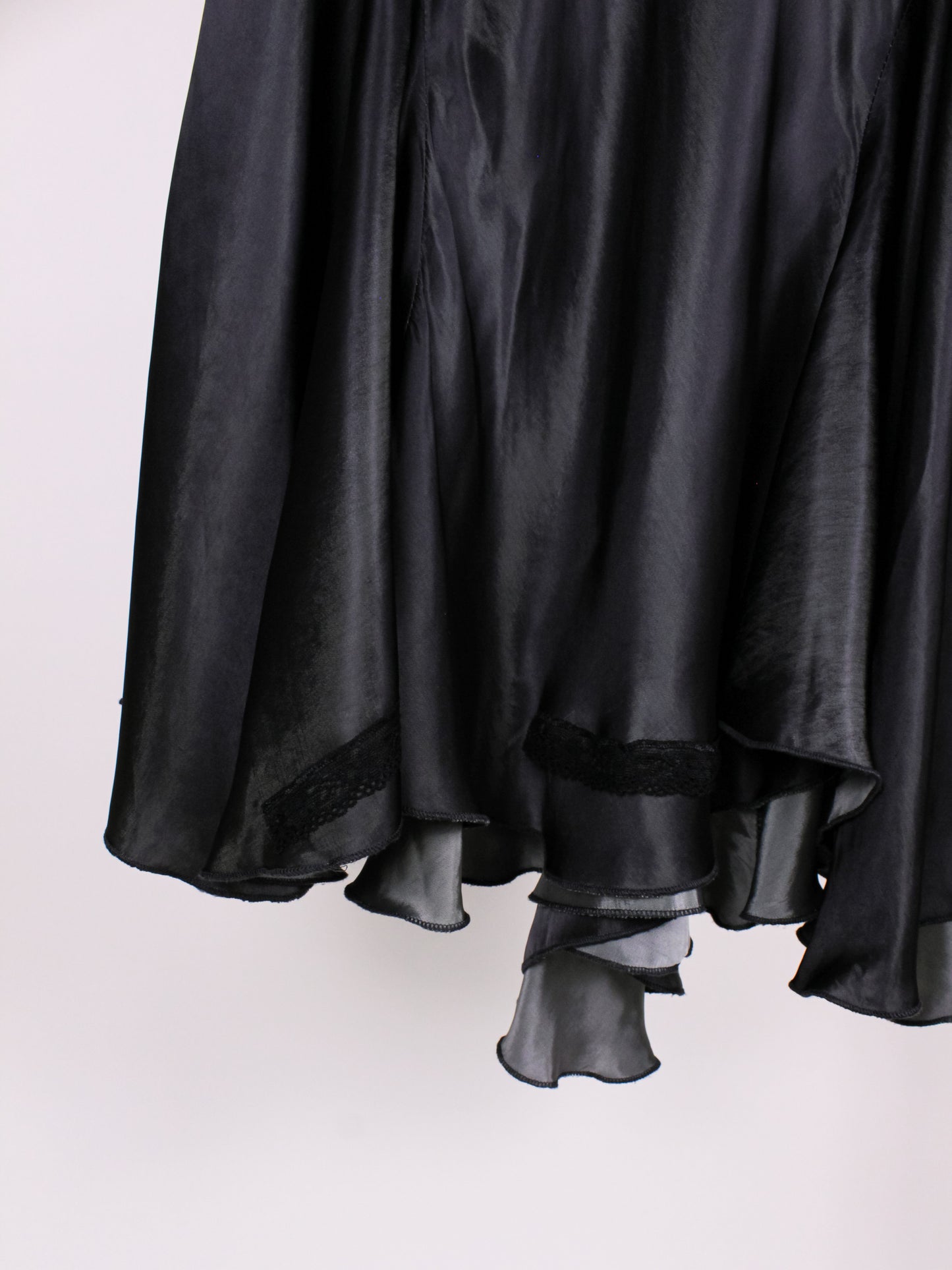 Gonna lunga vintage in raso nero con fascia in pizzo - Y2k