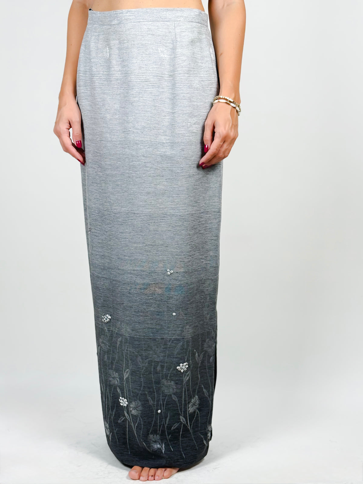 Gonna lunga vintage Tuzzi y2k – grigio sfumato con ricami floreali