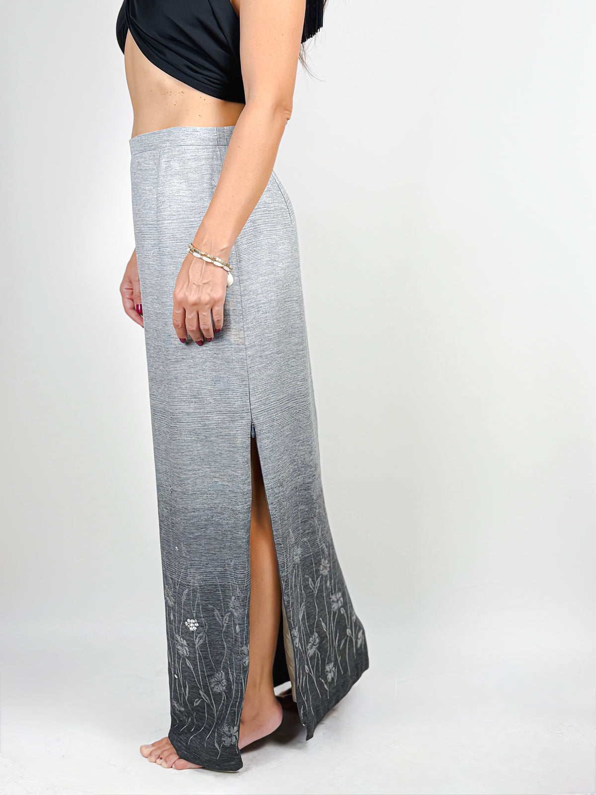 Gonna lunga vintage Tuzzi y2k – grigio sfumato con ricami floreali