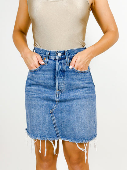 Gonna Levi's in Denim con Orlo Sfrangiato
