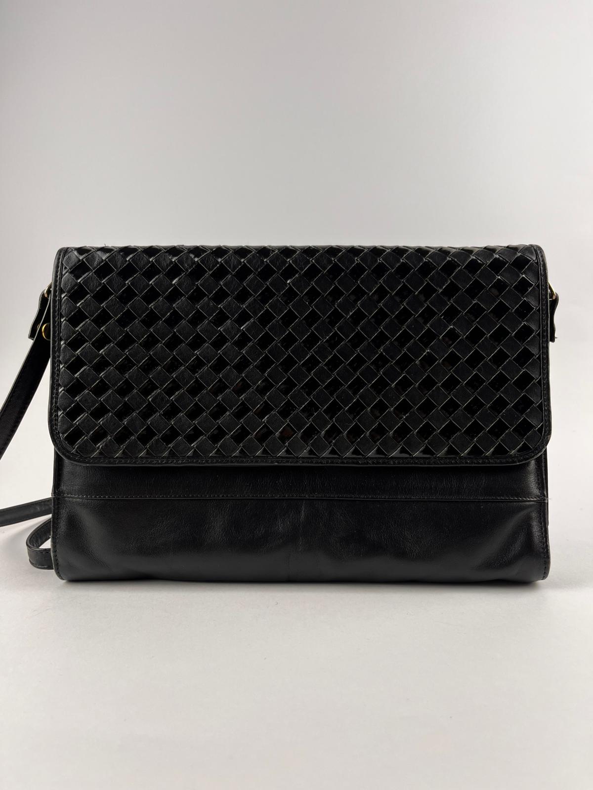 Borsa Vintage Nera a Tracolla Intrecciata Vera Pelle Anni '80