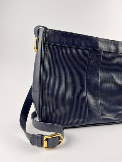 Borsa a Tracolla Vintage in Vera Pelle Blu Notte con Texture Rigata - Anni '90