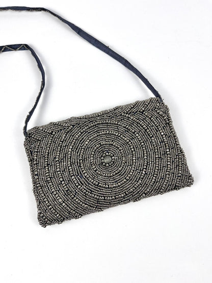 Borsa vintage anni '90 con perline argento e tracolla