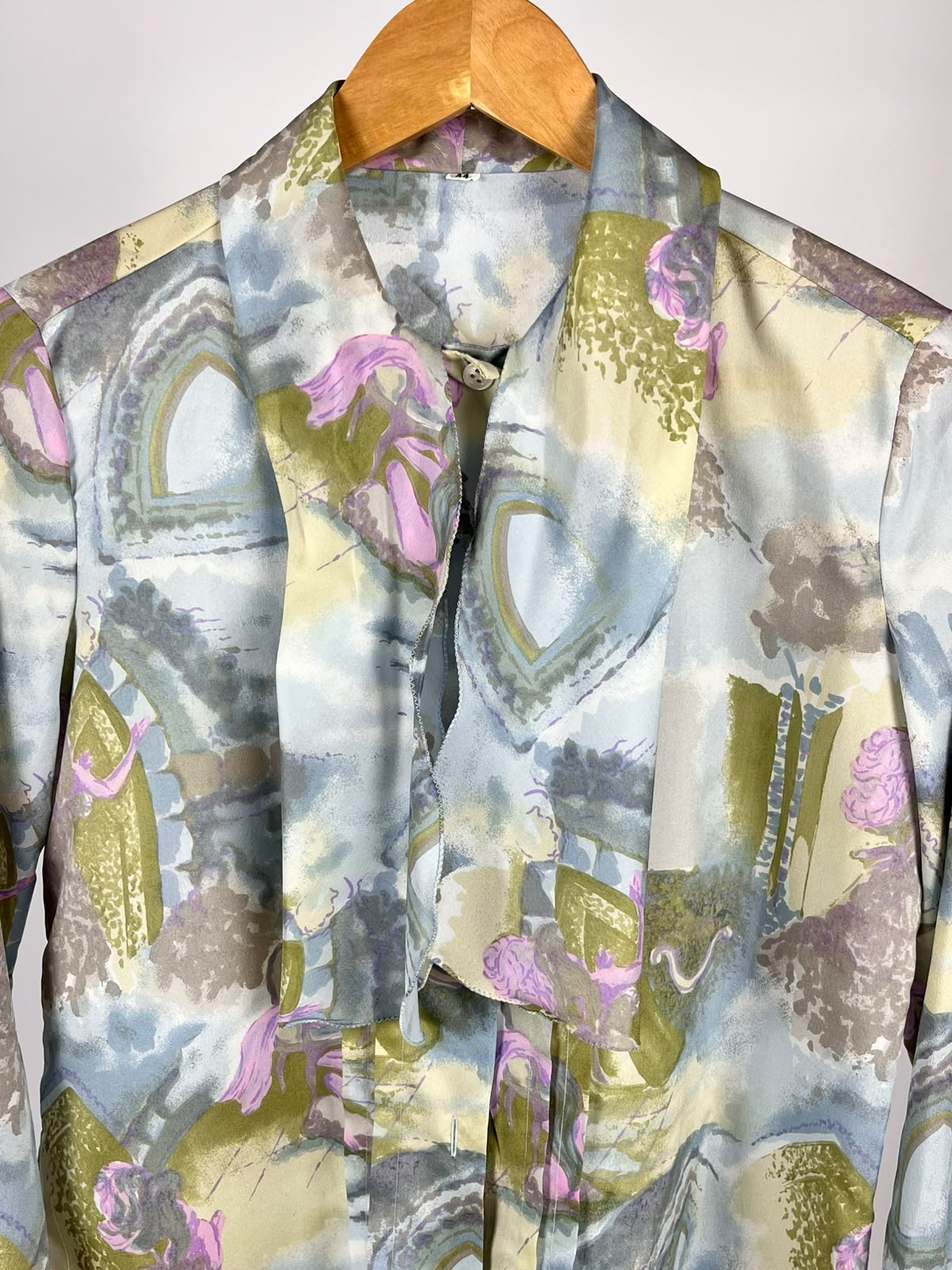 Camicia Vintage Anni '90 Fantasia Floreale con Collo Foulard