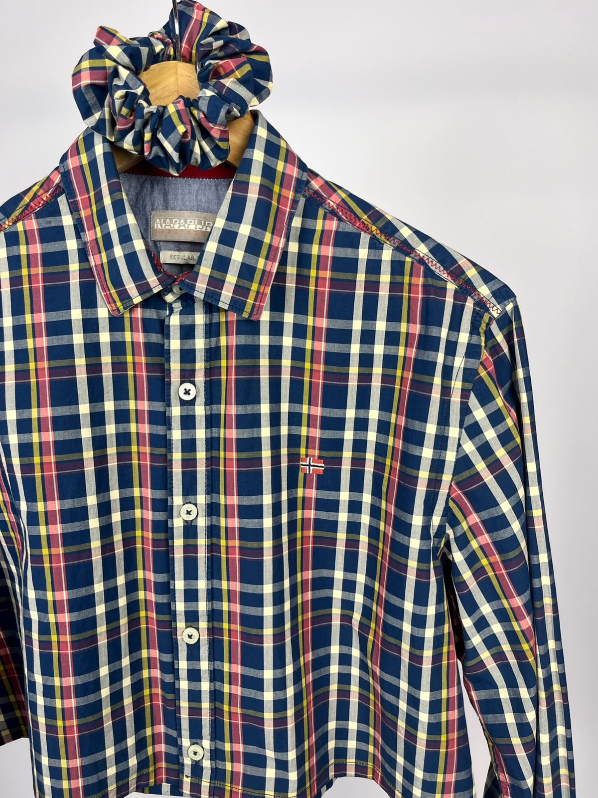 Camicia Crop in Cotone Napapijri con Scrunchie Coordinato