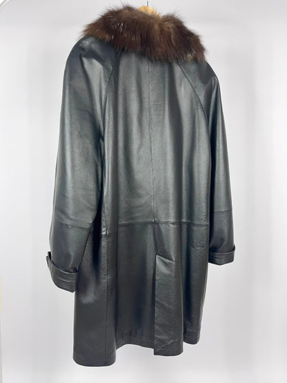 Cappotto vintage in vera pelle nero lungo