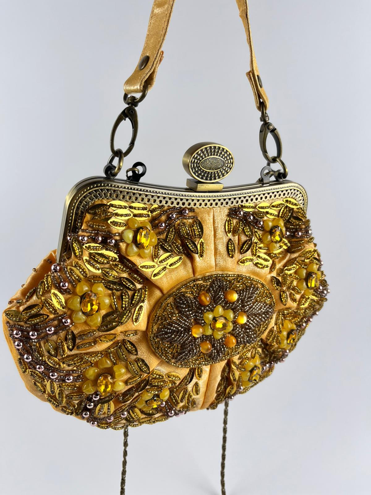 Borsetta Vintage Gioiello Oro con Perline e Paillettes – Anni '70