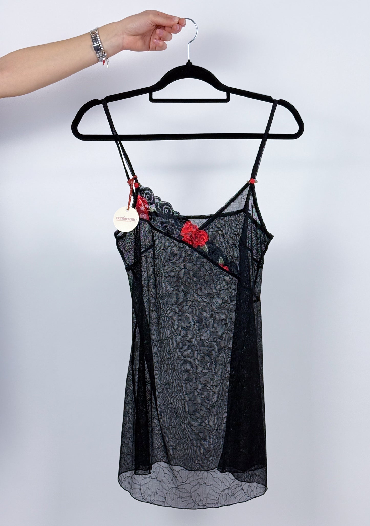TOP LINGERIE CON ROSE ROSSE
